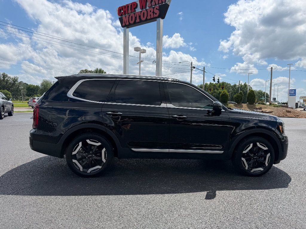 Used 2024 Kia Telluride S w/ S Sunroof Package FWD image 9
