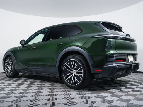 Used 2026 Porsche Cayenne Electric AWD/4WD image 3
