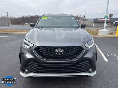 Used 2022 Toyota Highlander XSE image 2