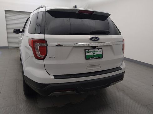 Used 2019 Ford Explorer XLT image 6
