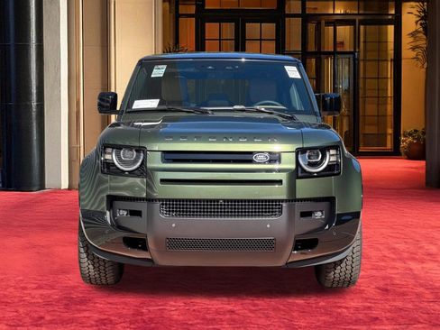 New 2026 Land Rover Defender 110 X-Dynamic SE AWD/4WD image 5