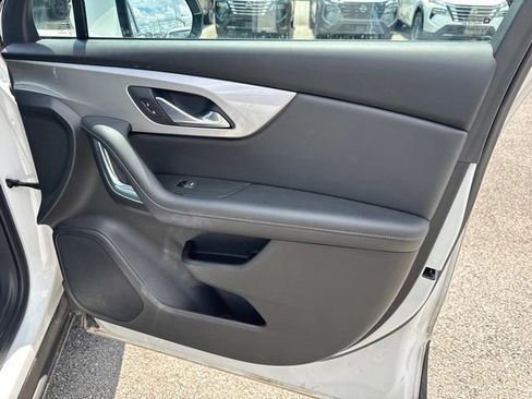 Used 2021 Chevrolet Blazer LT FWD image 23