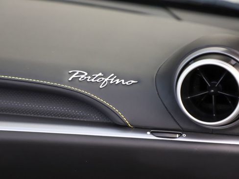 Certified 2020 Ferrari Portofino image 37
