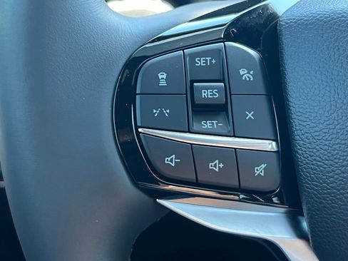 Used 2025 Ford Explorer Platinum w/ LUX Leather Package AWD/4WD image 37