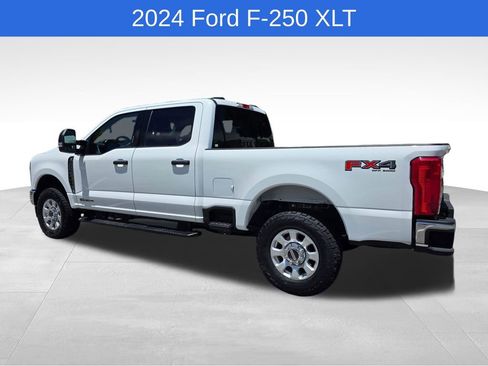 Used 2024 Ford F250 XLT w/ FX4 Off-Road Package AWD/4WD image 5