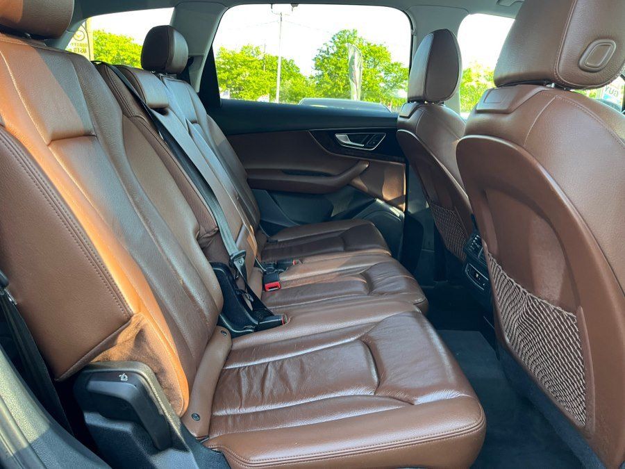 Used 2017 Audi Q7 3.0T Premium Plus AWD/4WD image 30