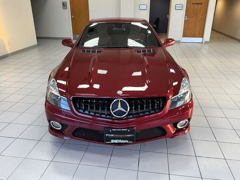 Used 2011 Mercedes-Benz SL 550 image 3