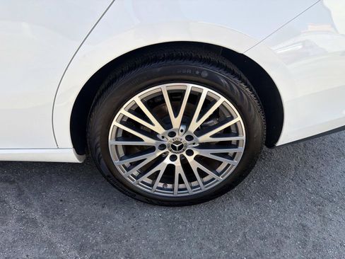 Used 2025 Mercedes-Benz CLA 250 image 6