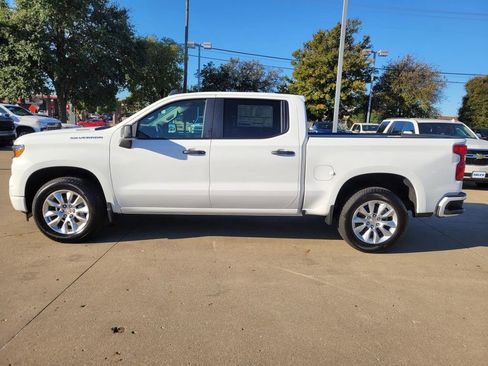 New 2026 Chevrolet Silverado 1500 Custom image 2