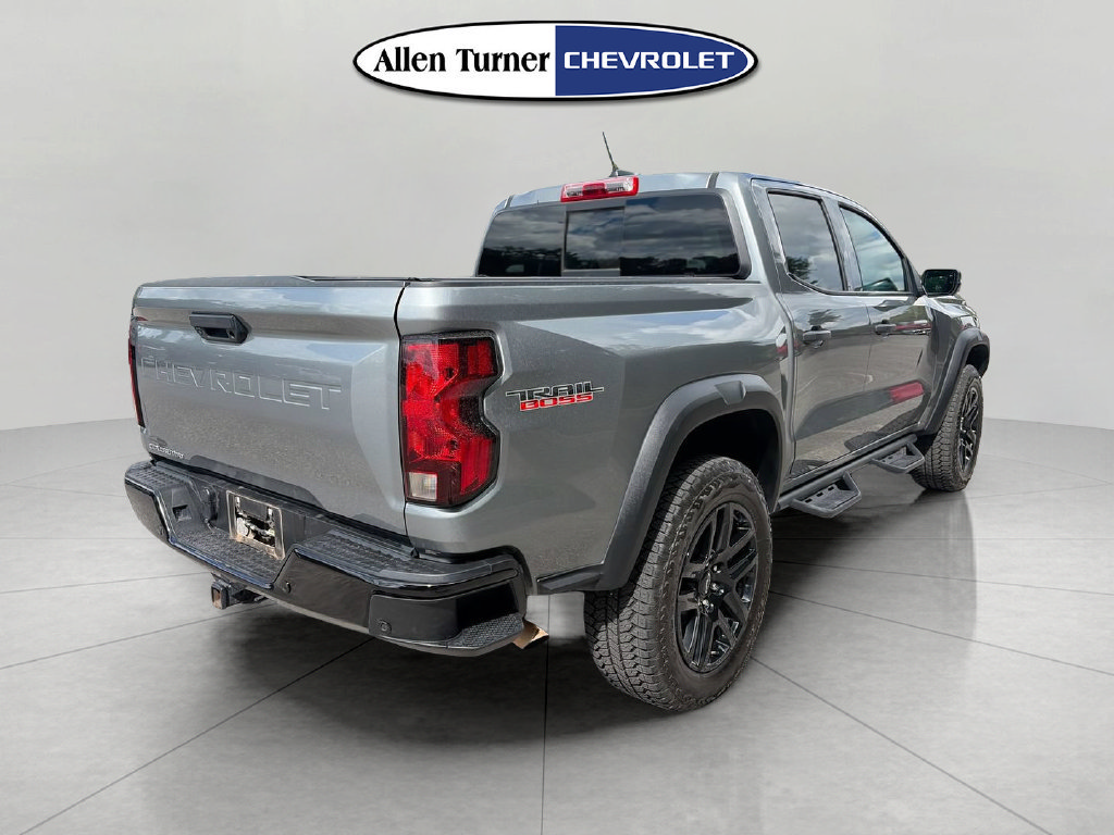 Used 2024 Chevrolet Colorado Trail Boss w/ Technology Package AWD/4WD image 4