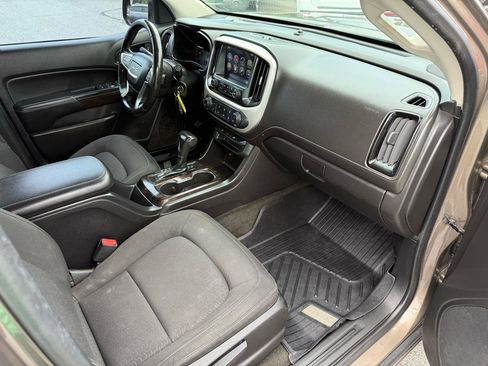 Used 2016 GMC Canyon SLE w/ SLE Convenience Package RWD image 19