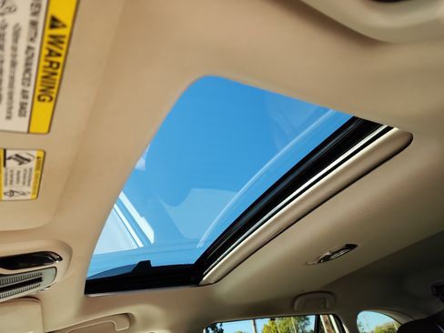 Used 2022 Subaru Outback Touring image 26