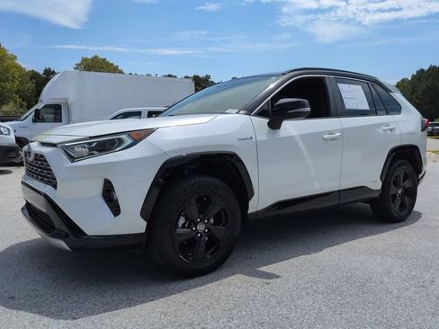 Used 2020 Toyota RAV4 XSE w/ XSE Grade Weather Package AWD/4WD image 8