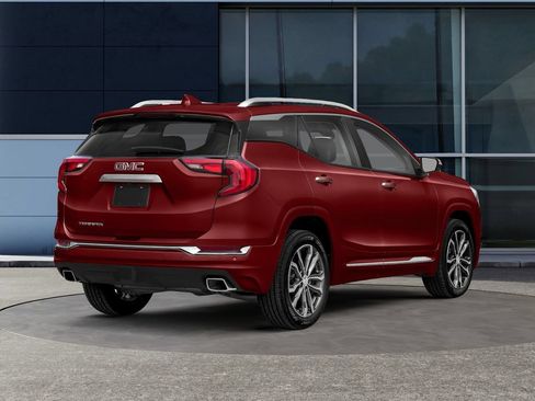 Used 2018 GMC Terrain Denali w/ Comfort Package AWD/4WD image 2