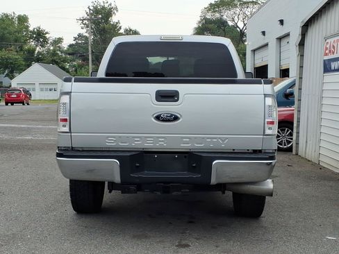 Used 2016 Ford F250 XLT AWD/4WD image 4