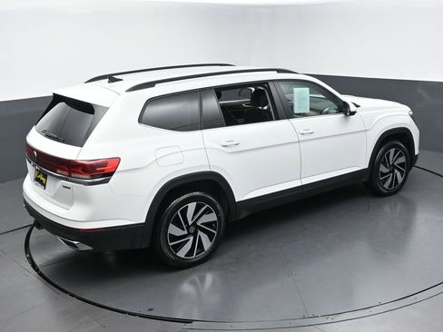 Used 2025 Volkswagen Atlas SE AWD/4WD image 38
