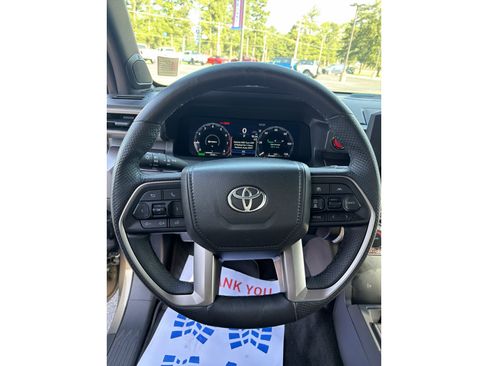 Used 2025 Toyota Tacoma TRD Off-Road w/ TRD Off Road Upgrade Package AWD/4WD image 18