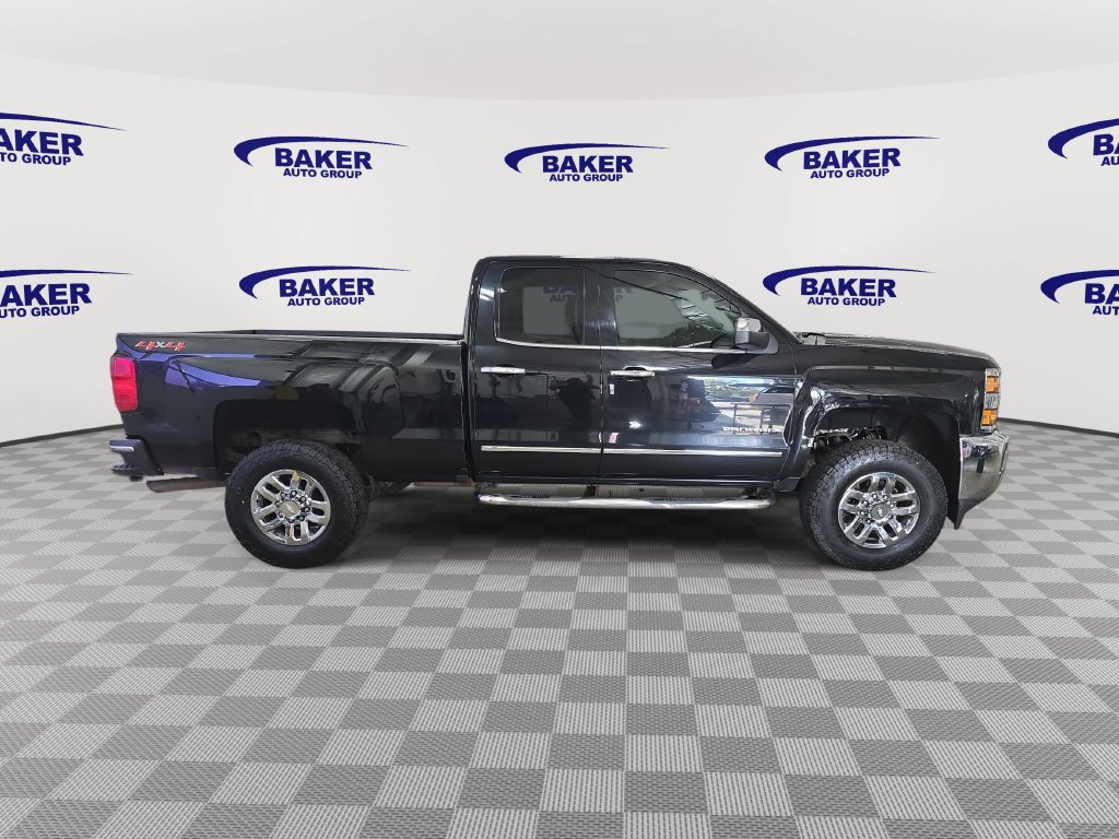 Used 2018 Chevrolet Silverado 2500 LTZ w/ Snow Plow Prep Package AWD/4WD image 4