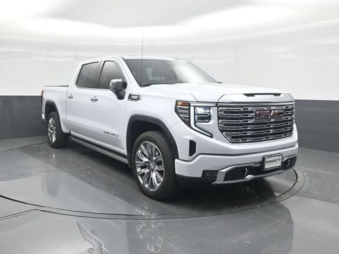 Used 2026 GMC Sierra 1500 Denali w/ Denali Reserve Package AWD/4WD image 8