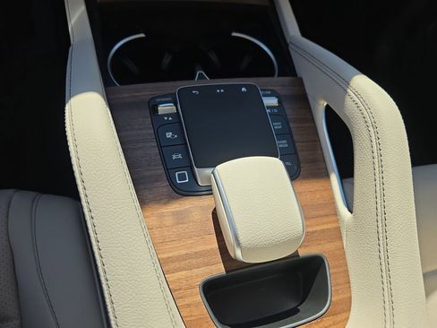 New 2026 Mercedes-Benz GLE 350 4MATIC image 17