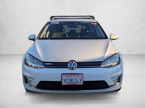 Used 2019 Volkswagen e-Golf SE w/ Driver Assistance Package image 2