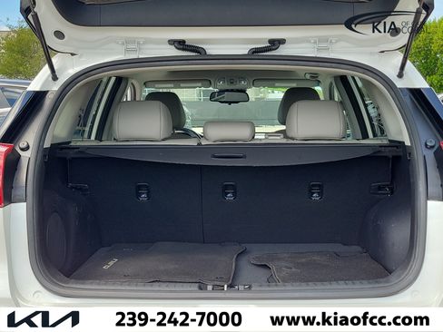 Used 2021 Kia Niro EX Premium FWD image 11