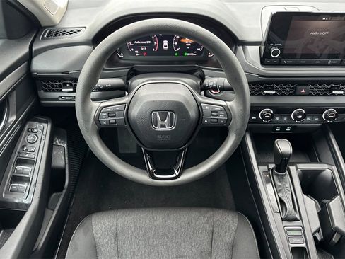Certified 2025 Honda Accord SE image 13