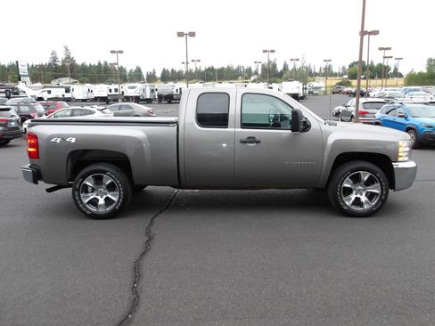 Used 2013 Chevrolet Silverado 1500 LT w/ All-Star Edition AWD/4WD image 6