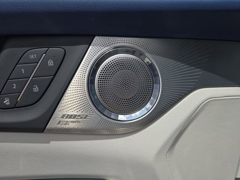 Used 2025 Buick Enclave Avenir w/ Super Cruise Package FWD image 15