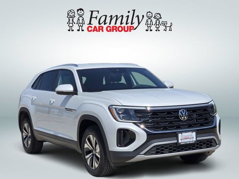 New 2026 Volkswagen Atlas Cross Sport SE FWD image 2