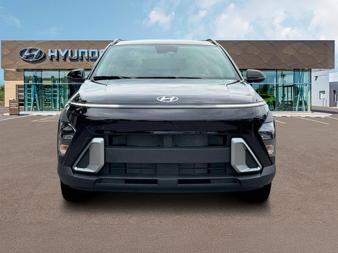 Certified 2025 Hyundai Kona SEL image 12