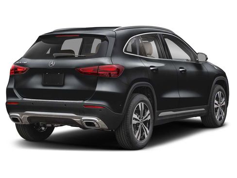 New 2026 Mercedes-Benz GLA 250 4MATIC image 2