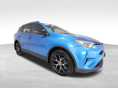 Used 2016 Toyota RAV4 SE w/ Advanced Technology Package AWD/4WD image 5
