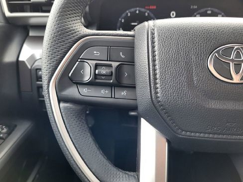 Used 2025 Toyota Tacoma TRD Off-Road image 8