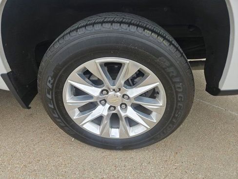Used 2021 Chevrolet Silverado 1500 LTZ AWD/4WD image 9