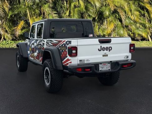 Used 2026 Jeep Gladiator Rubicon w/ Steel Power Dome Hood Package AWD/4WD image 8