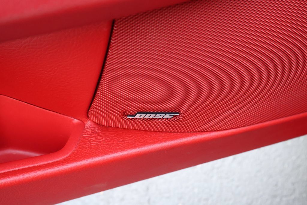 Used 2005 Chevrolet Corvette Coupe w/ Preferred Equipment Group RWD image 17