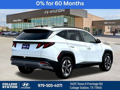 New 2026 Hyundai Tucson SEL FWD image 9