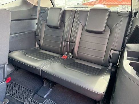 Used 2022 Volkswagen Atlas SEL Premium AWD/4WD image 24