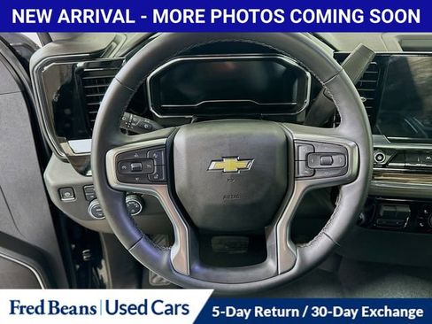 Used 2025 Chevrolet Silverado 1500 LT image 12