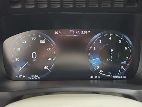 Used 2019 Volvo XC90 T5 Momentum w/ Multimedia Package AWD/4WD image 18