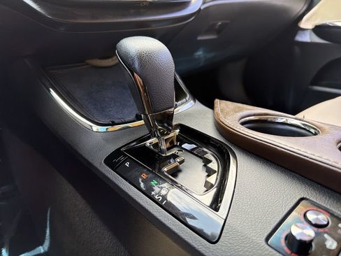 Used 2016 Toyota Avalon XLE FWD image 24