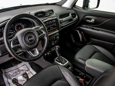 Used 2023 Jeep Renegade Limited image 16