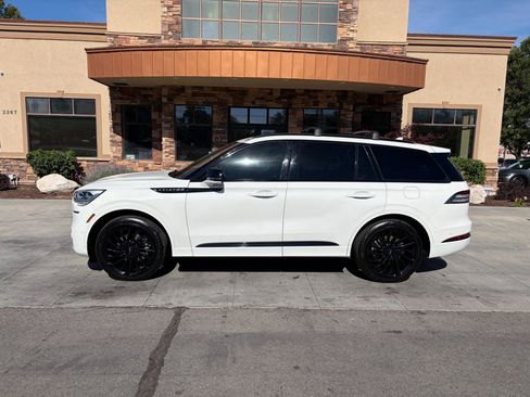 Used 2023 Lincoln Aviator Reserve w/ Equipment Group 201A AWD/4WD image 2