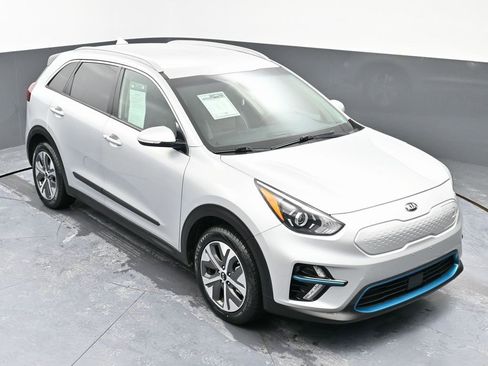 Used 2020 Kia Niro EX w/ Cold Weather Package image 37