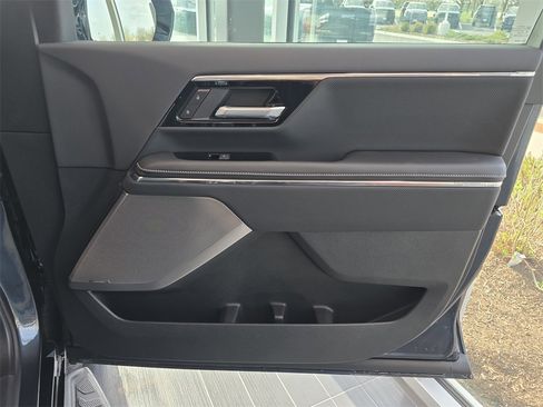 New 2025 GMC Sierra EV Denali image 27