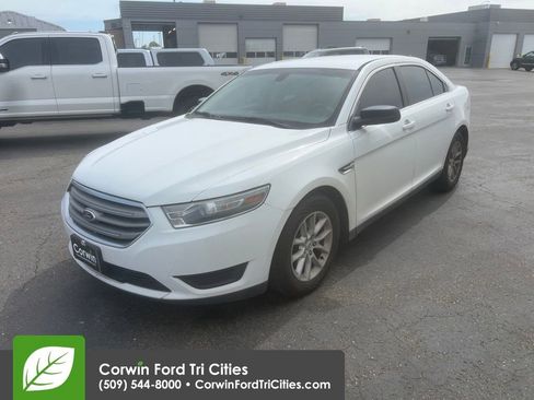 Used 2013 Ford Taurus SE image 3