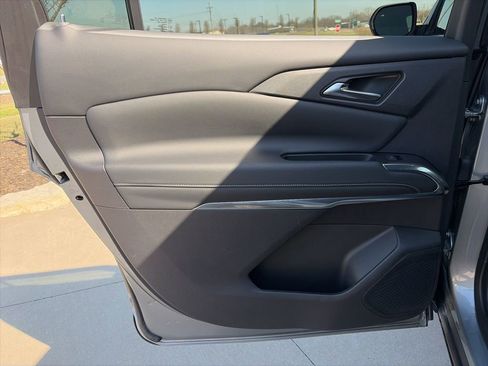 Certified 2024 Chevrolet Traverse LT image 42