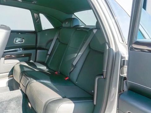 Used 2019 Rolls-Royce Ghost image 48