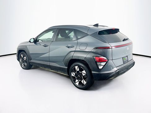 Used 2025 Hyundai Kona SEL image 5